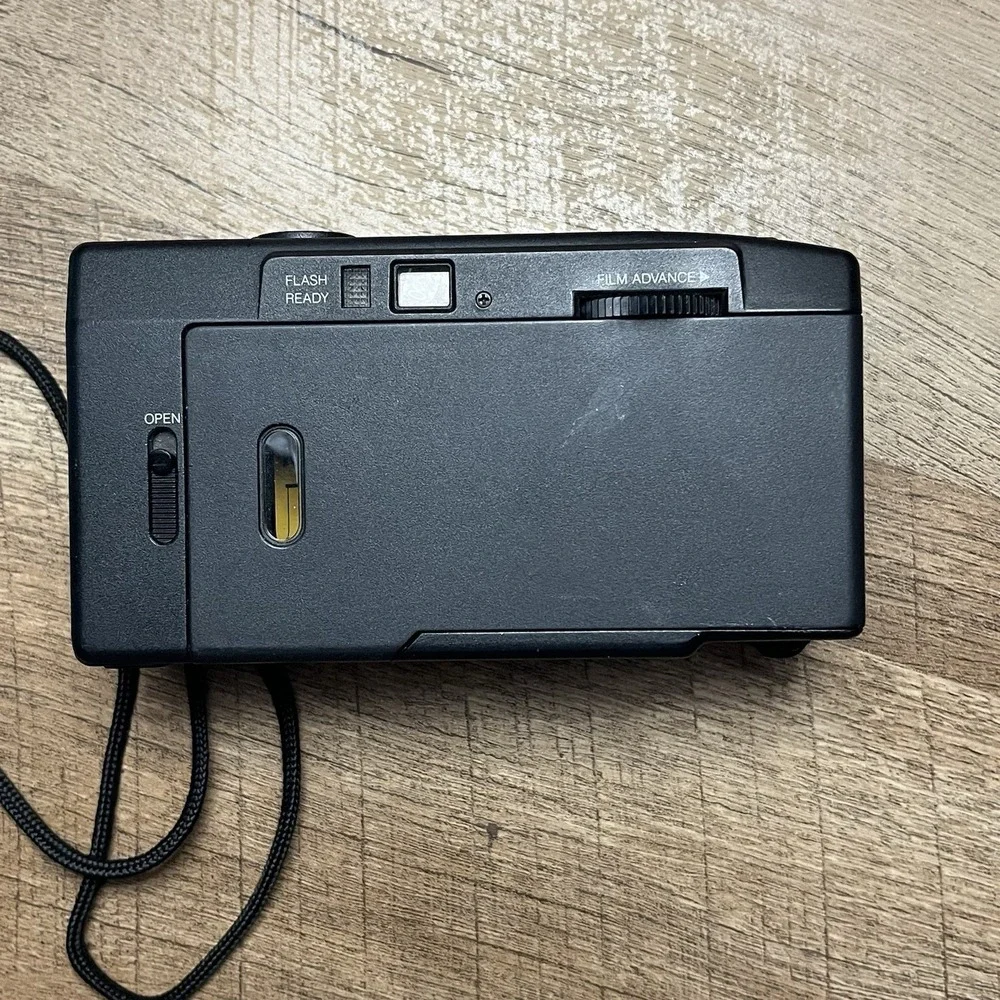 Vintage Kodak S100‎ EF Series 35MM Film Camera Point & Shoot Black Untested